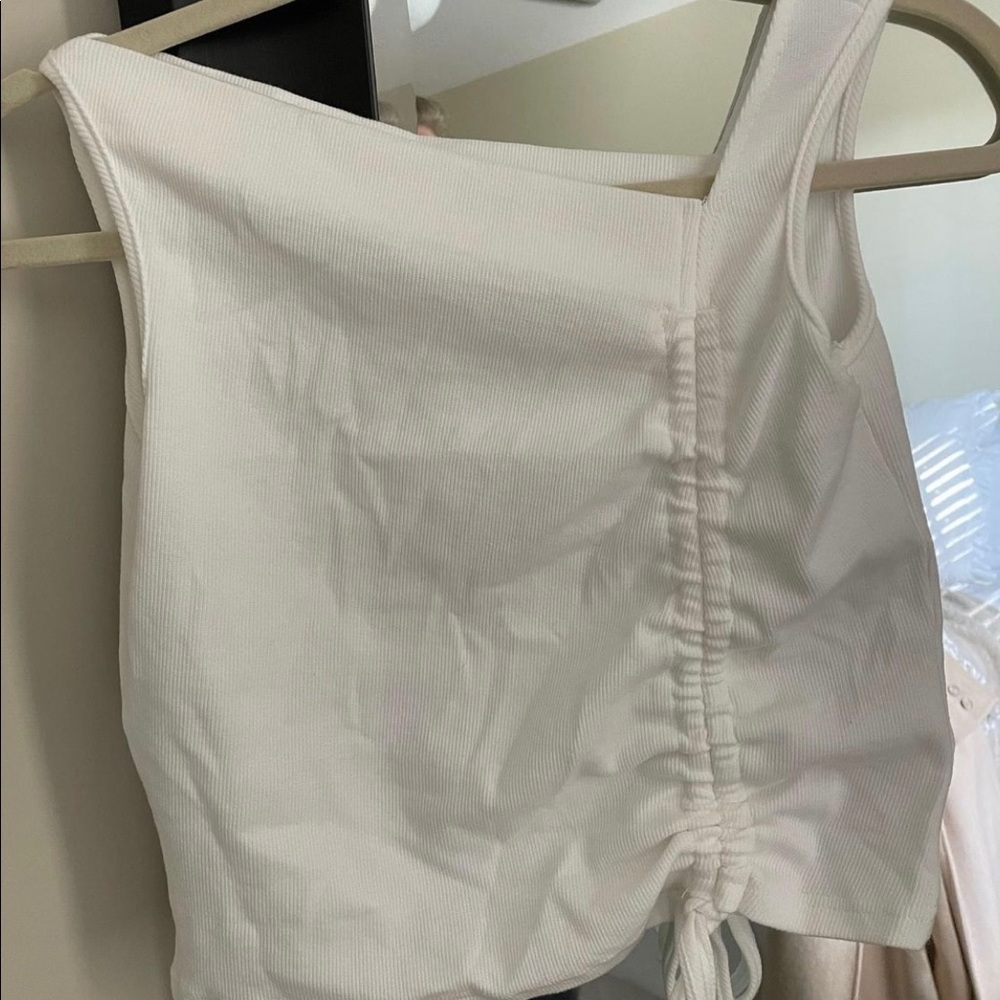 Asymmetrical top with tie